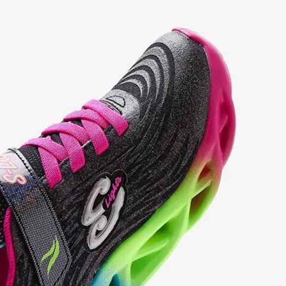 BRAND NEW girl youth skechers color radiant velcro shoes size 2Y (lights up) - Picture 4 of 10